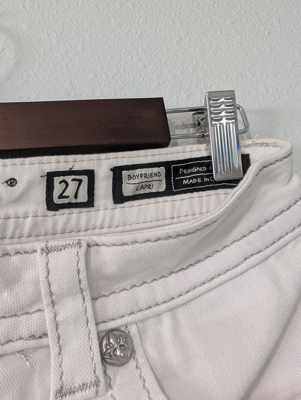 Miss Me Jeans White Boyfriend Capri Size 27 - Picture 5 of 8